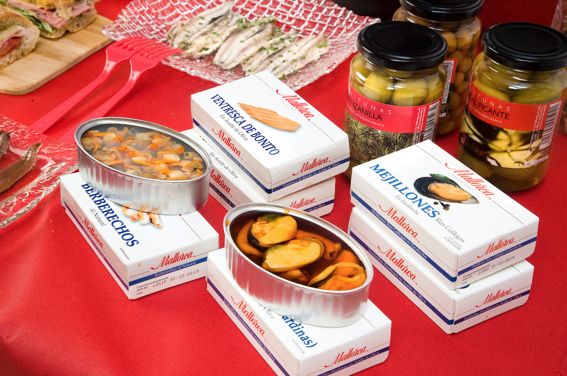 Conservas en lata de Pasteler&iacute;a Mallorca